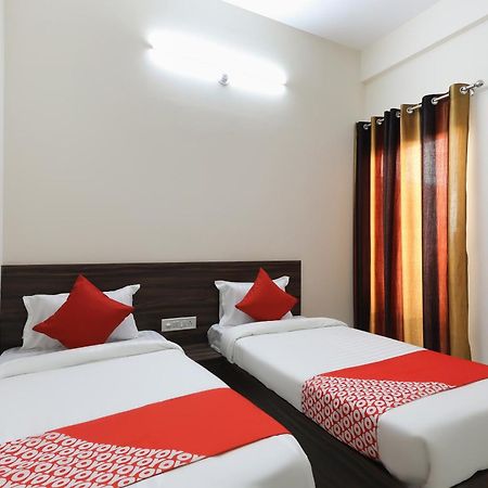 Hotel O La Flora Indore Buitenkant foto