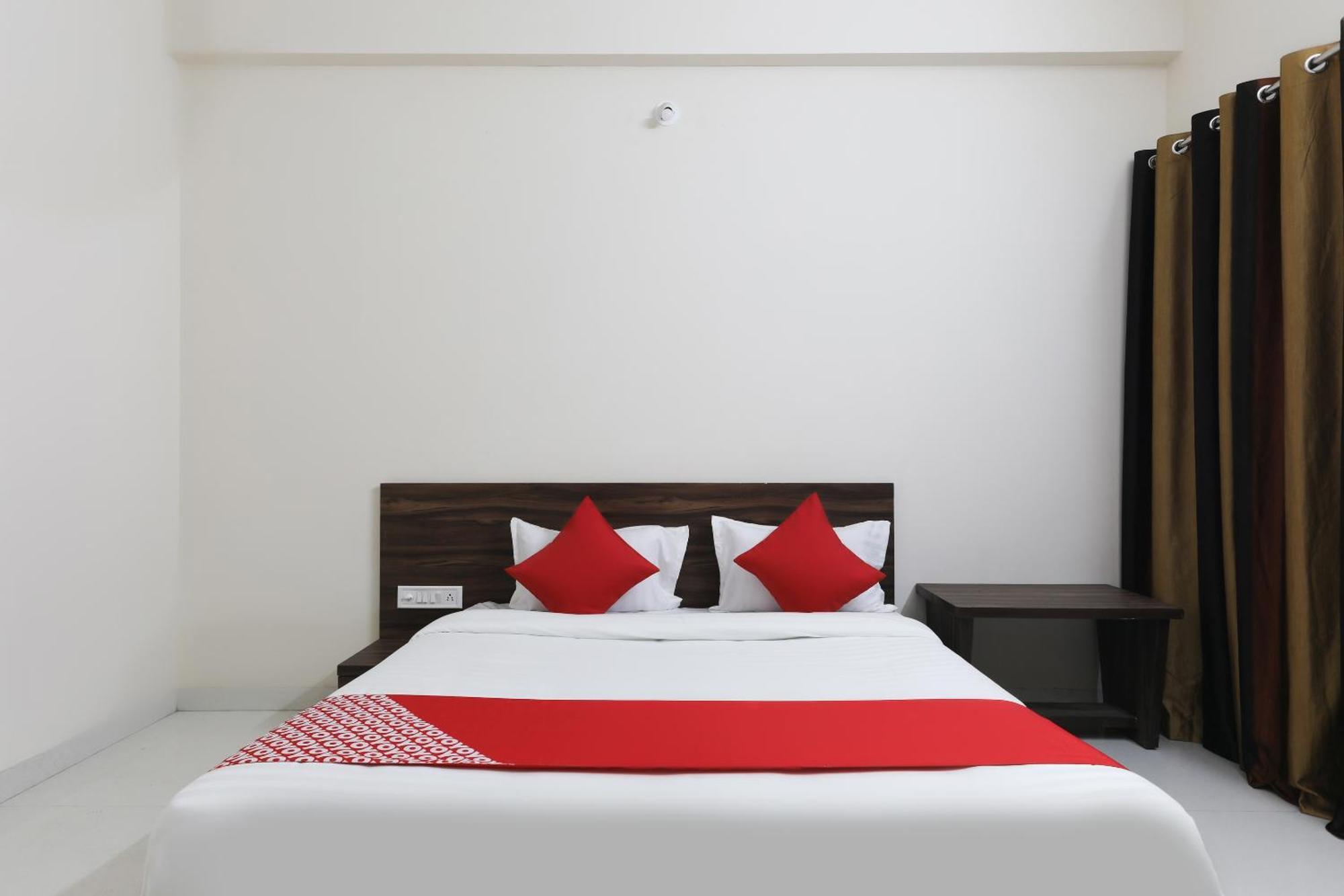 Hotel O La Flora Indore Buitenkant foto