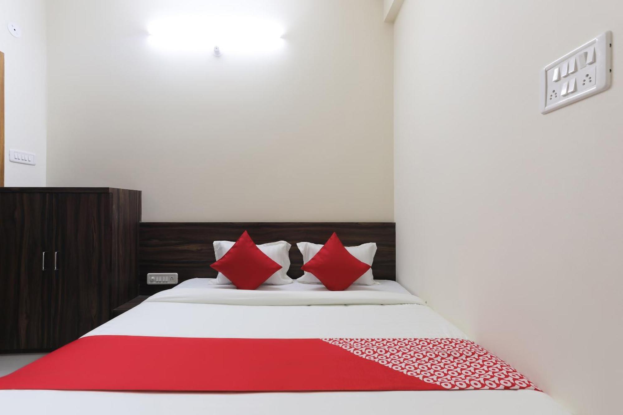 Hotel O La Flora Indore Buitenkant foto