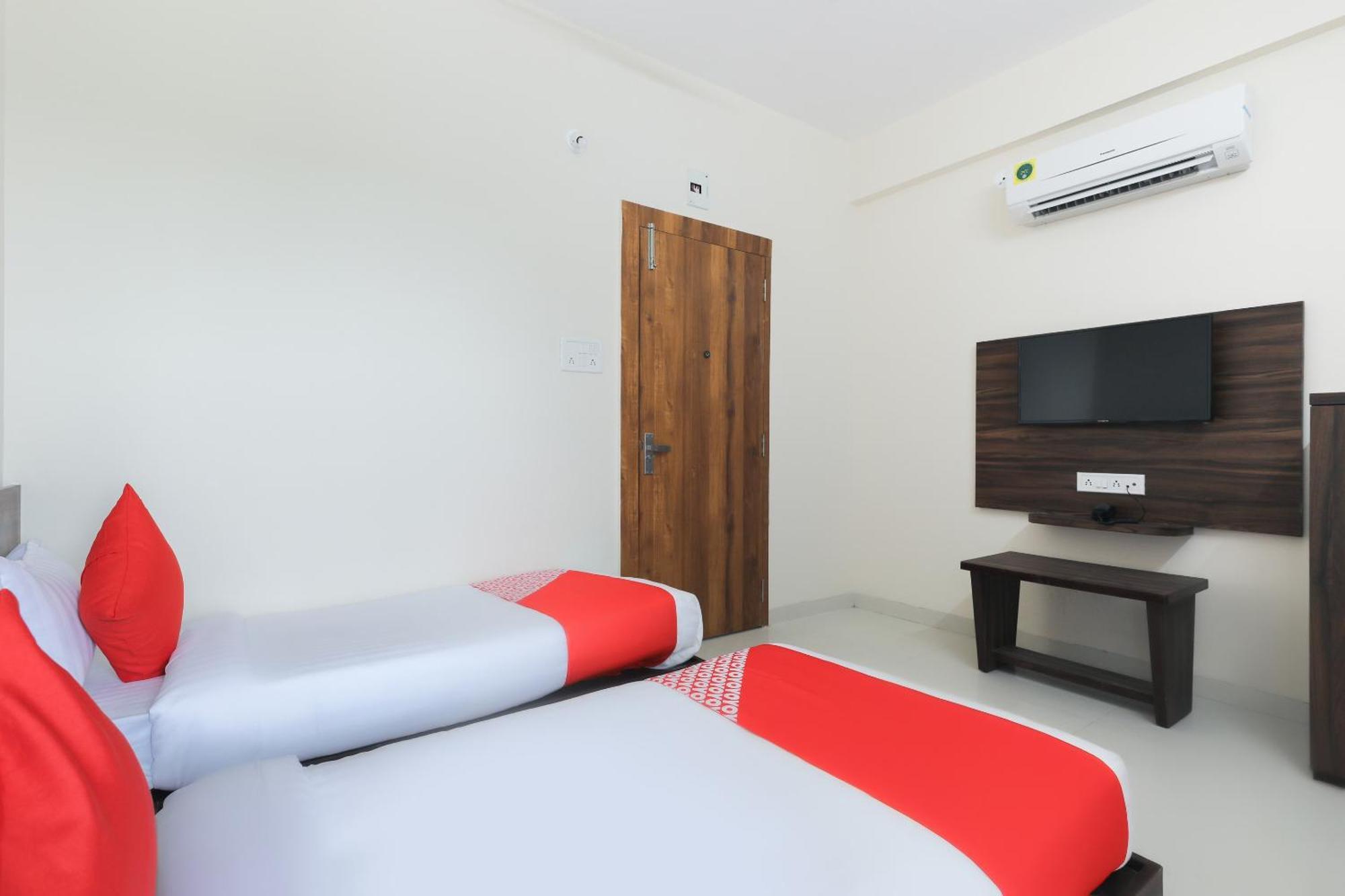 Hotel O La Flora Indore Buitenkant foto