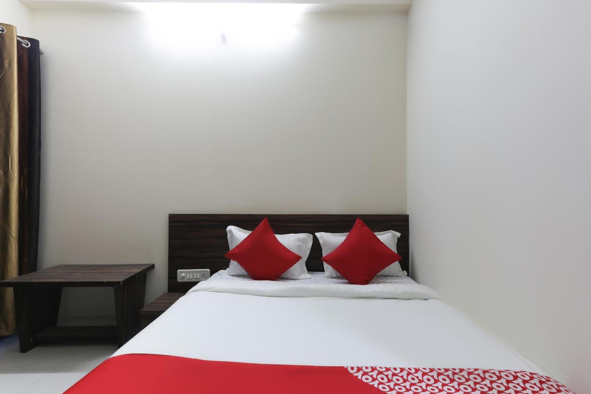 Hotel O La Flora Indore Buitenkant foto