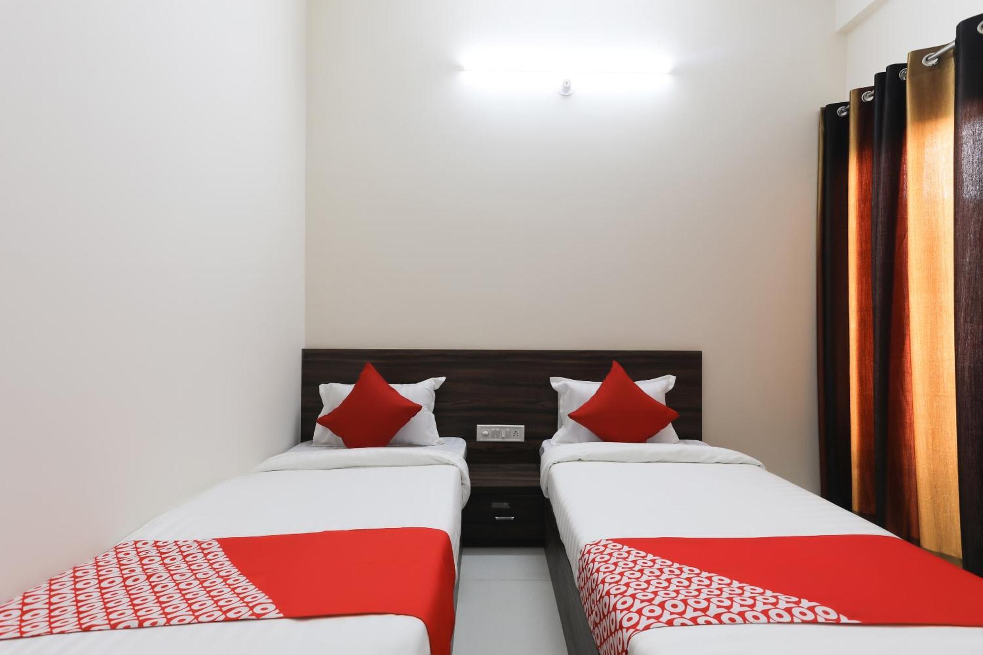 Hotel O La Flora Indore Buitenkant foto