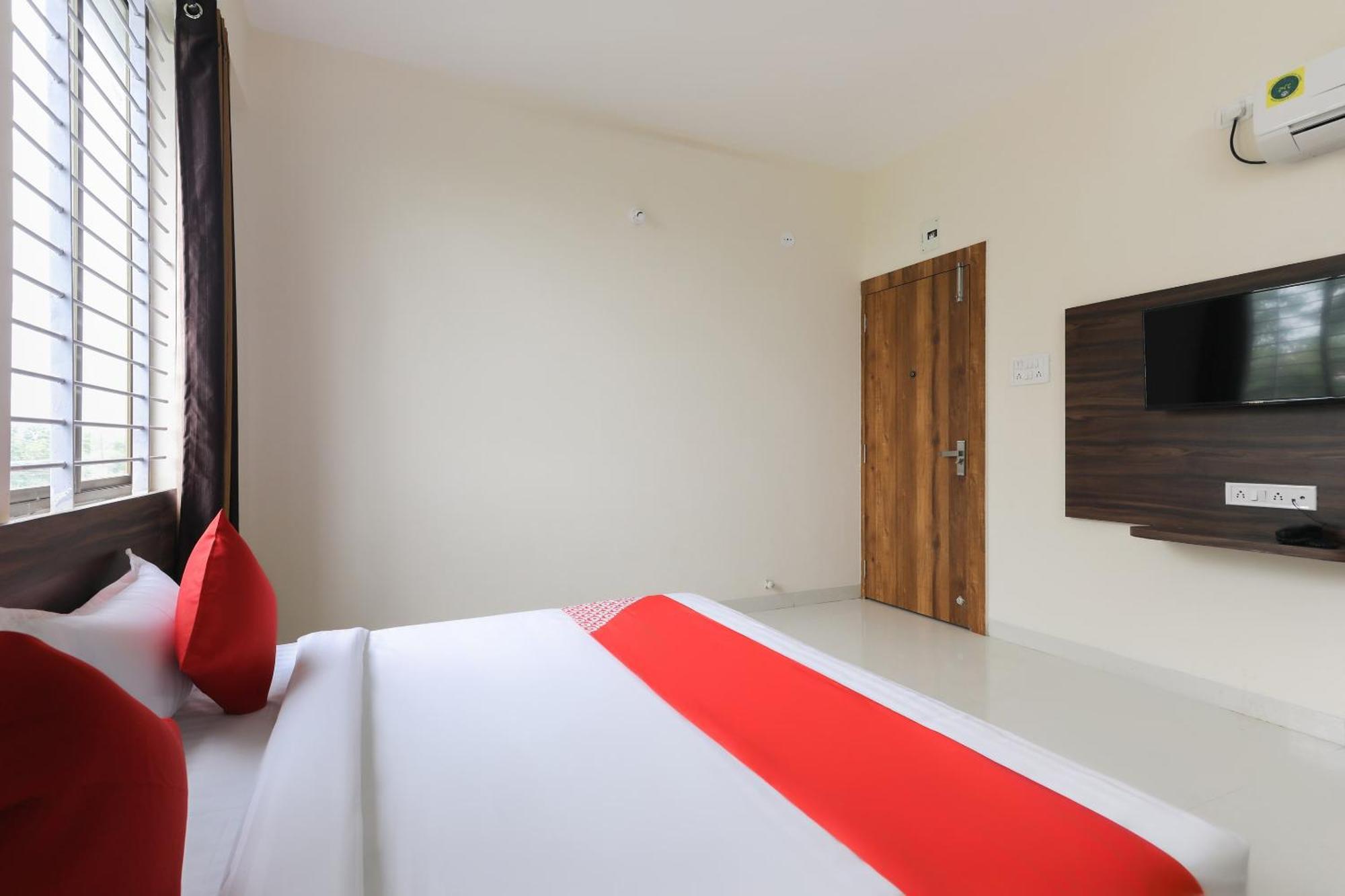 Hotel O La Flora Indore Buitenkant foto